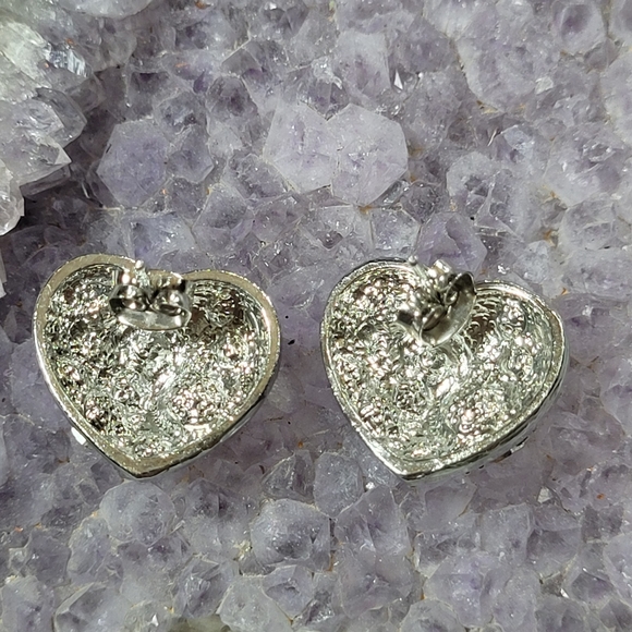 Rhinestones Heart Earrings. - Picture 2 of 6